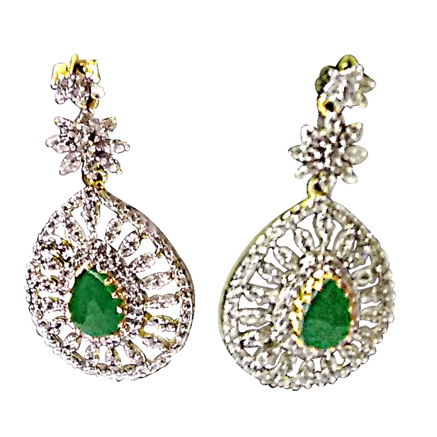 ARU AMERICAN DIAMOND STUDDED NECKLACE SET WITH GREEN  STONE